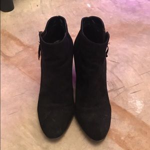 Black heel booties